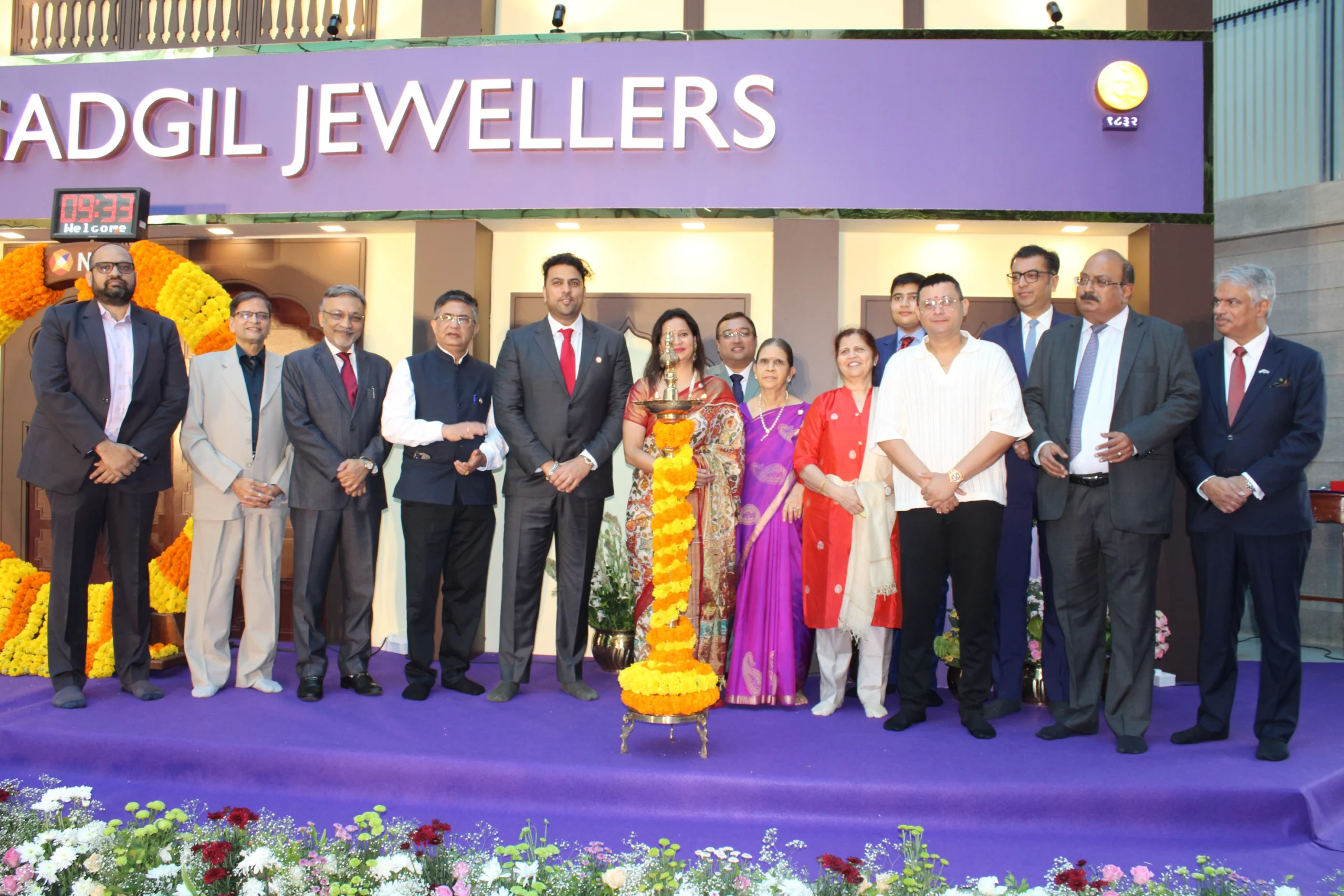 PN Gadgil Jewellers Shines in Stock Market Debut with 73% Premium Listing, Hits INR 848 High