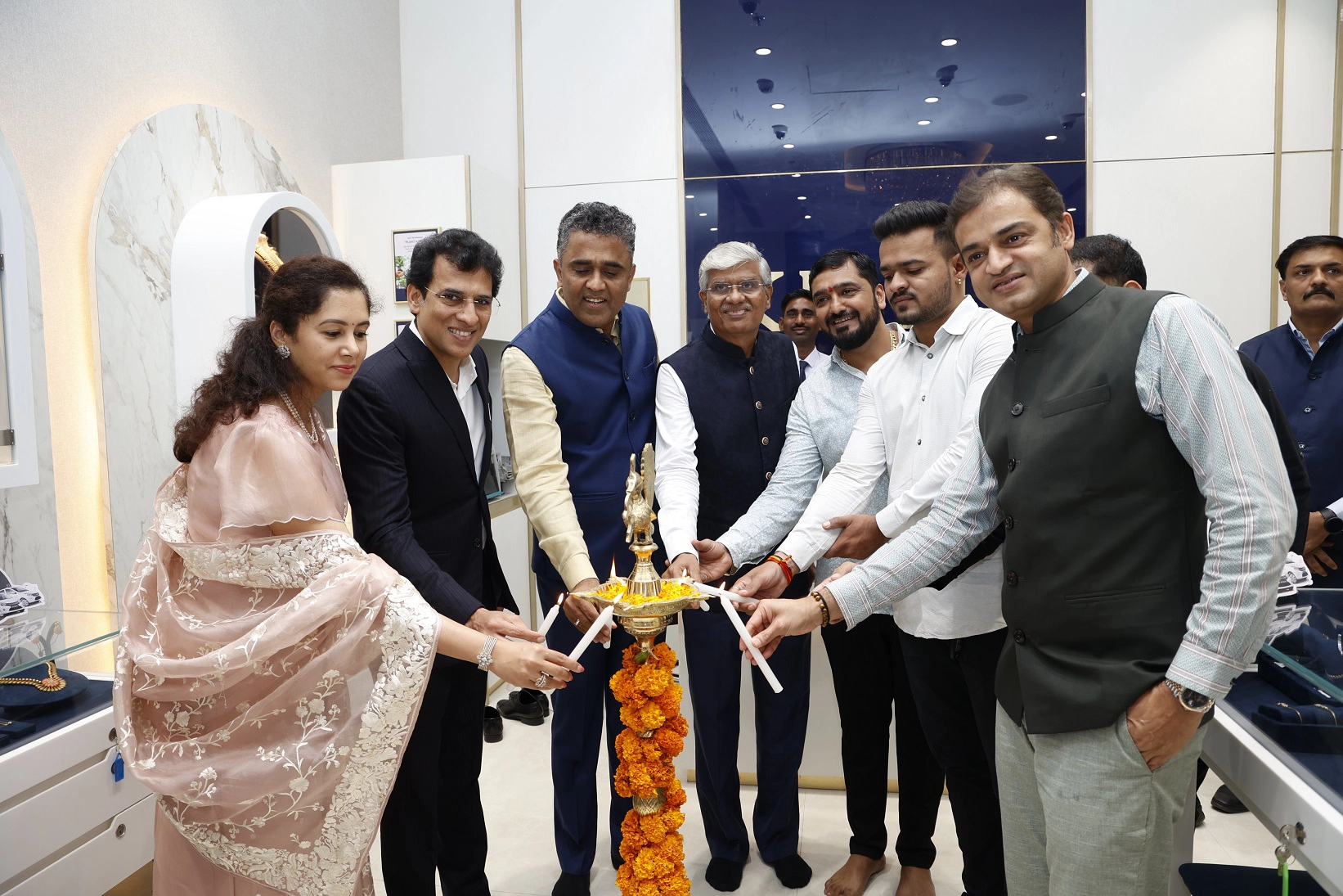 KISNA Diamond and Gold Jewellery Launches Its 1st Exclusive Showroom in Pune, Marking the 35th Showroom in India 2