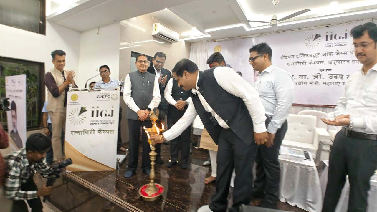 Shri Uday Samant, Hon’ble Minister of Industries, Govt. of Maharashtra Inaugurates Indian Institute of Gems & Jewellery (IIGJ), Training and Skilling Centre in Ratnagiri: GJEPC