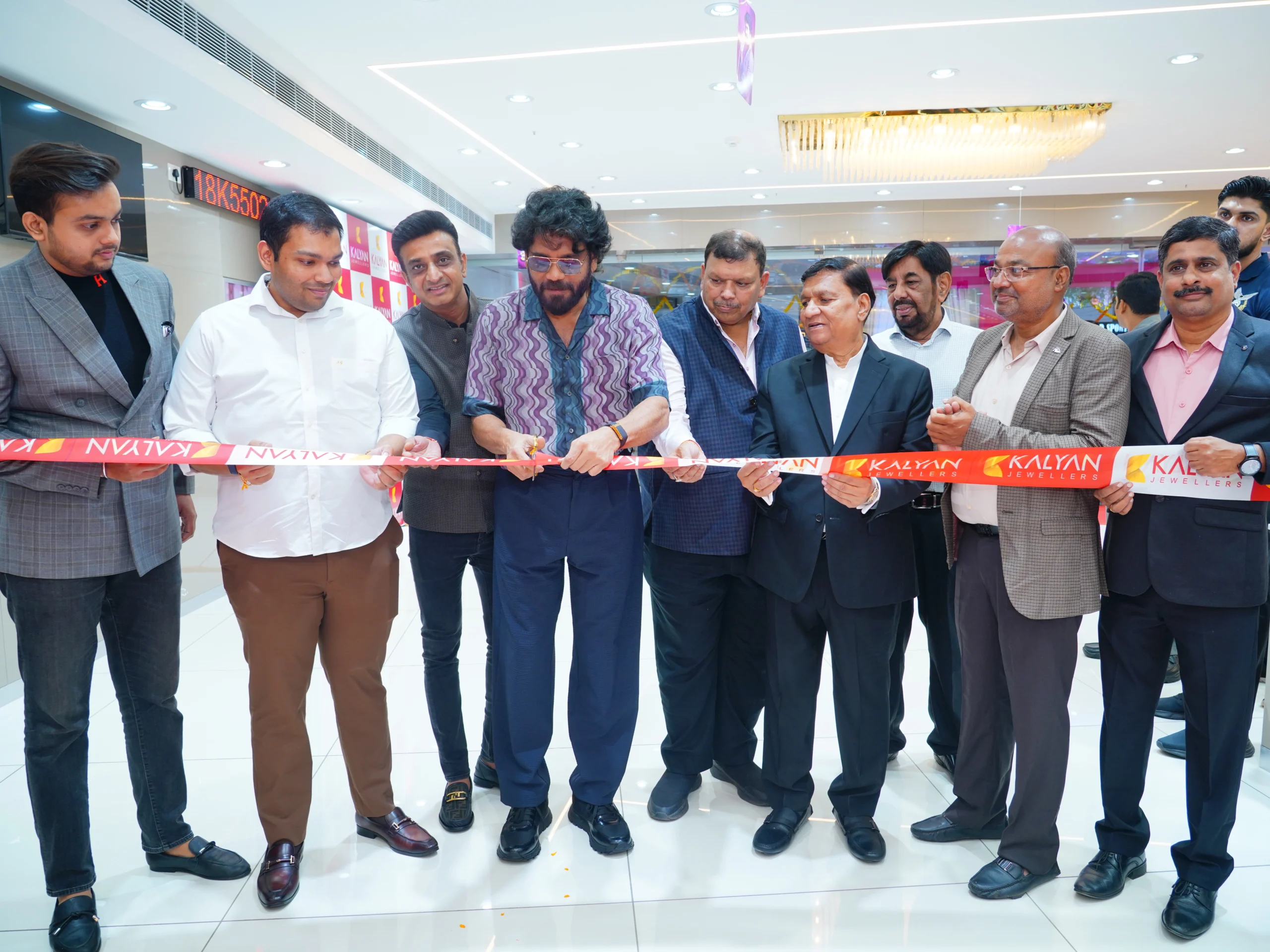 Superstar Akkineni Nagarjuna inaugurates all-new Kalyan Jewellers’ showroom at Charminar in Hyderabad 